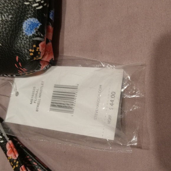 Steve Madden Wristlet Btrell NWT - Picture 5 of 5